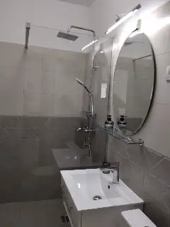 23 VALURI interior