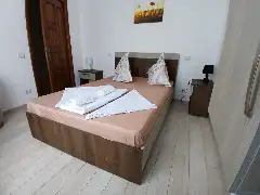 ACASĂ LA PIATRA NEAMȚ interior
