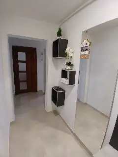 ACASĂ LA PIATRA NEAMȚ interior