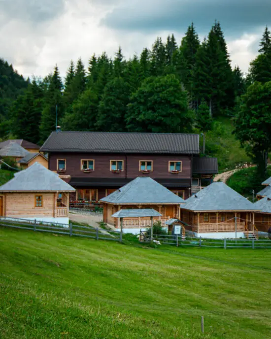 Cazare ANDOLIA în Moieciu de Sus, BRAŞOV
