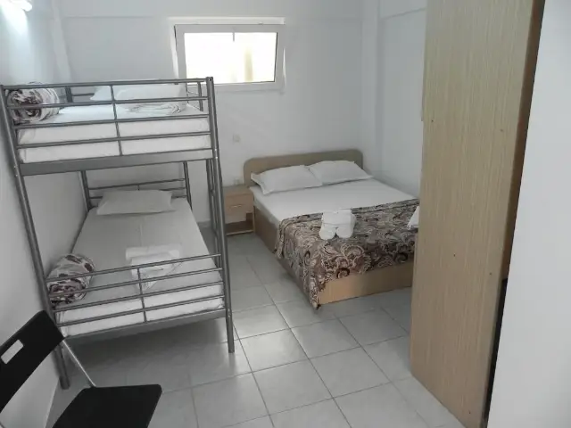 APROAPE DE MARE LA CASTEL ACCOMODATION cameră Cameră cvadruplă