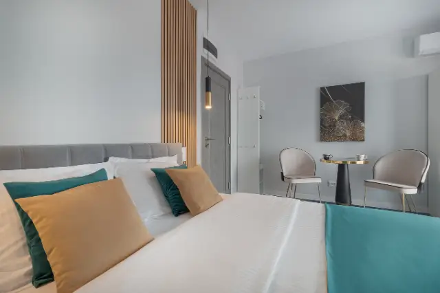 ARIA BOUTIQUE cameră Studio