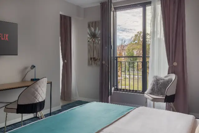 ARIA BOUTIQUE cameră Studio
