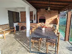 AUTENTIC ADORABLE APARTMENT facilități