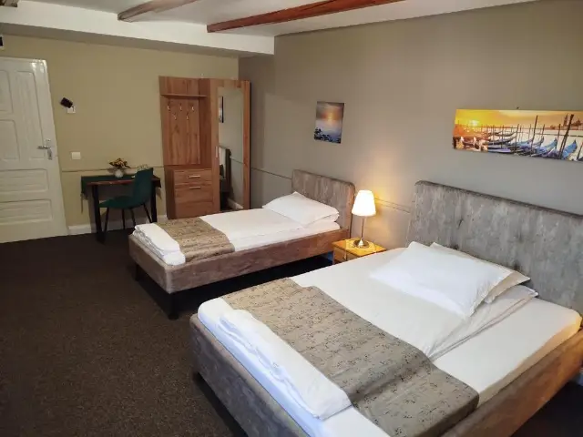 B&B DUMBRAVĂ cameră Cameră tripla
