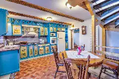 CASA AMBIENT facilități