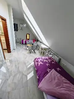 CASA DE SUB MĂGURĂ interior