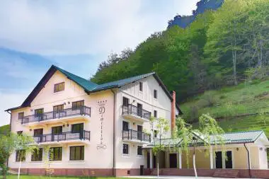 Cazare CASA DIMITRIOS în Băile Herculane, CARAŞ-SEVERIN - casa-dimitrios-oras-baile-herculane