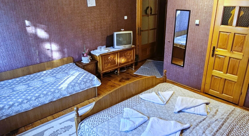 CASA DINTRE PINI exterior