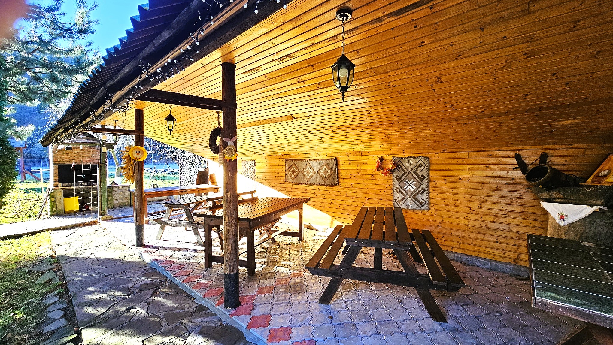 CASA DINTRE PINI exterior