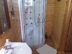 CASA RUSTICĂ OLTENIA facilități