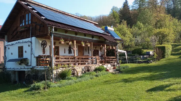 CASA RUSTICĂ OLTENIA cover