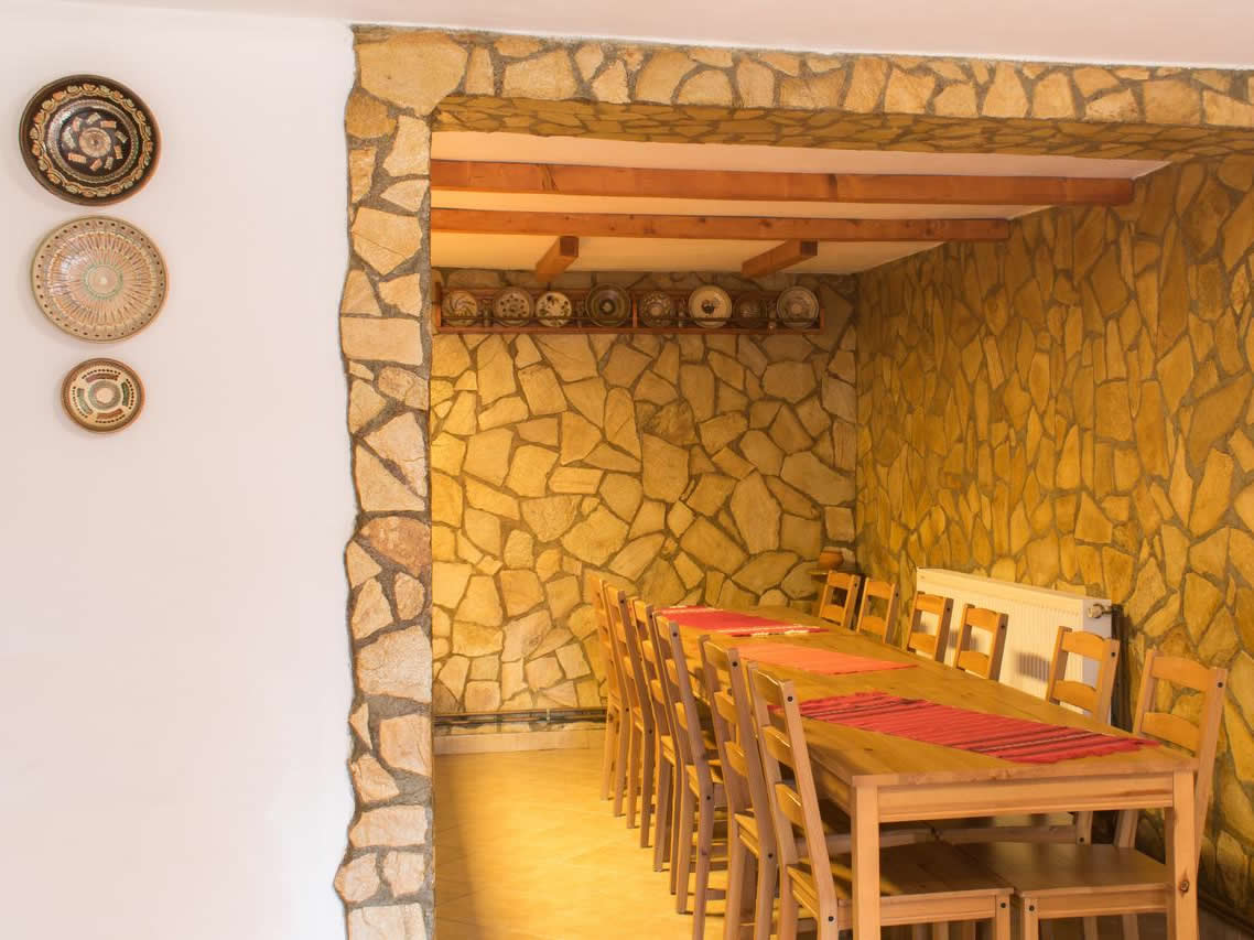 COLŢ DE MUNTE exterior