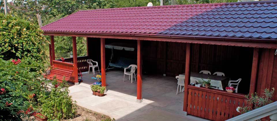 CRISTIAN exterior