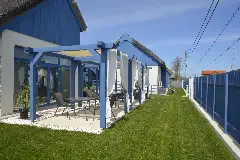 DÉJÀ BLUE exterior