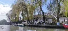 DELTA PARADIS 1 facilități