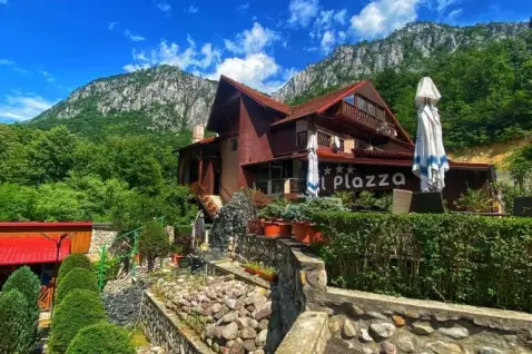 Cazare EL PLAZZA în Băile Herculane, CARAŞ-SEVERIN - el-plazza-oras-baile-herculane