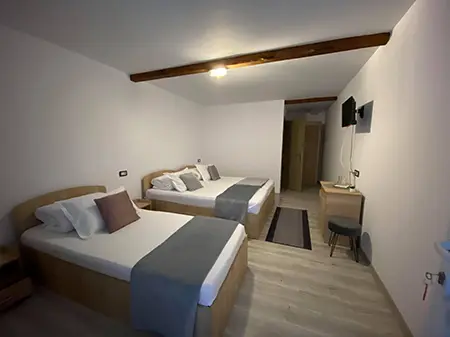 Cazare FLORINA în Poiana Mărului, CARAŞ-SEVERIN