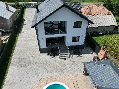 HAPPY DAY HOREZU exterior