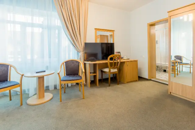 HOTEL AMBIENT cameră Camere Duble / Twin Confort 3* fara lift si acces la Spa
