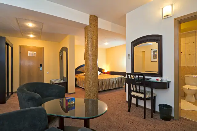 HOTEL AMBIENT cameră Camere Duble / Twin Deluxe 4*