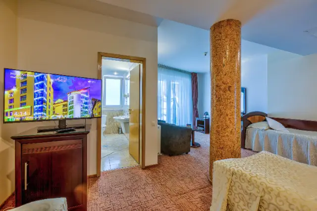 HOTEL AMBIENT cameră Camere Duble / Twin Deluxe 4*