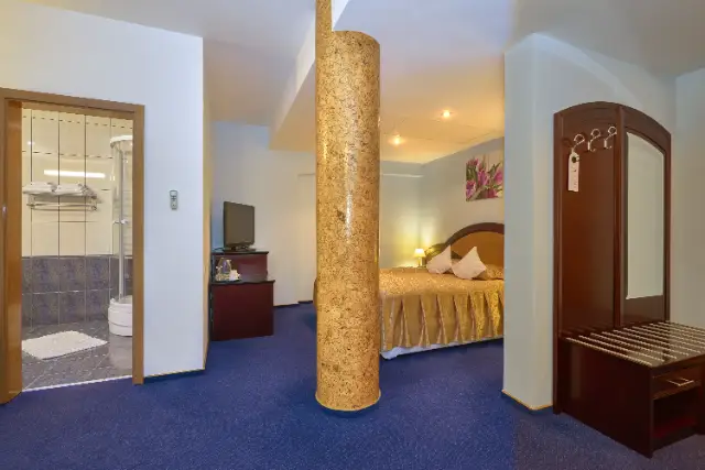 HOTEL AMBIENT cameră Camere Duble / Twin Deluxe 4*