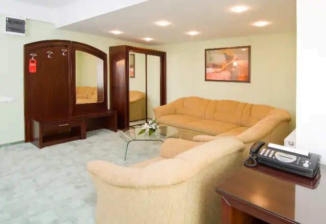 HOTEL AMBIENT cameră Duplex Suite 4*