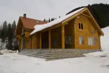 IZBUCUL TĂUZ exterior