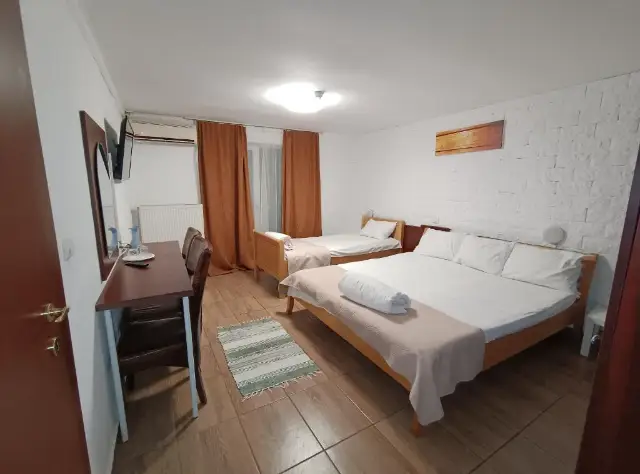 PENSIUNEA JOHANNA cameră Camera Tripla