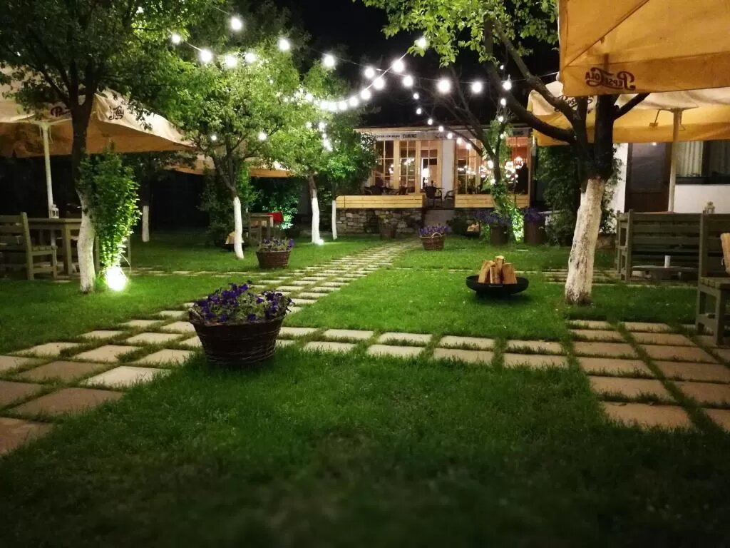 LA CASSA exterior