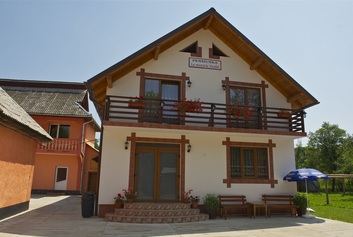 Cazare LA MOARĂ LA NICULAI în Vadu Izei, MARAMUREŞ