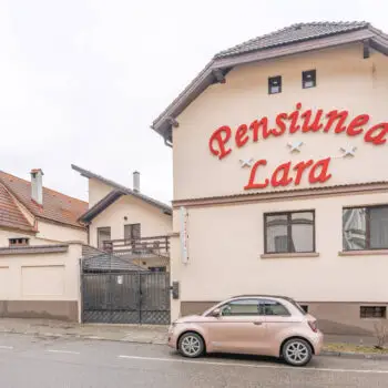 Cazare LARA în Râşnov, BRAŞOV - lara-oras-rasnov