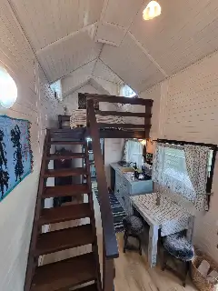 MĂGURA RUSTIC TINY HOUSE interior