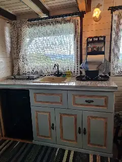 MĂGURA RUSTIC TINY HOUSE interior