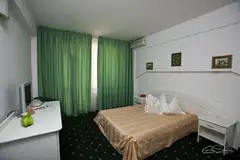 MC PIETROASA exterior