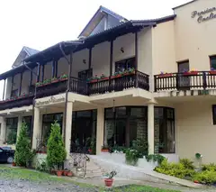 ONELIA exterior