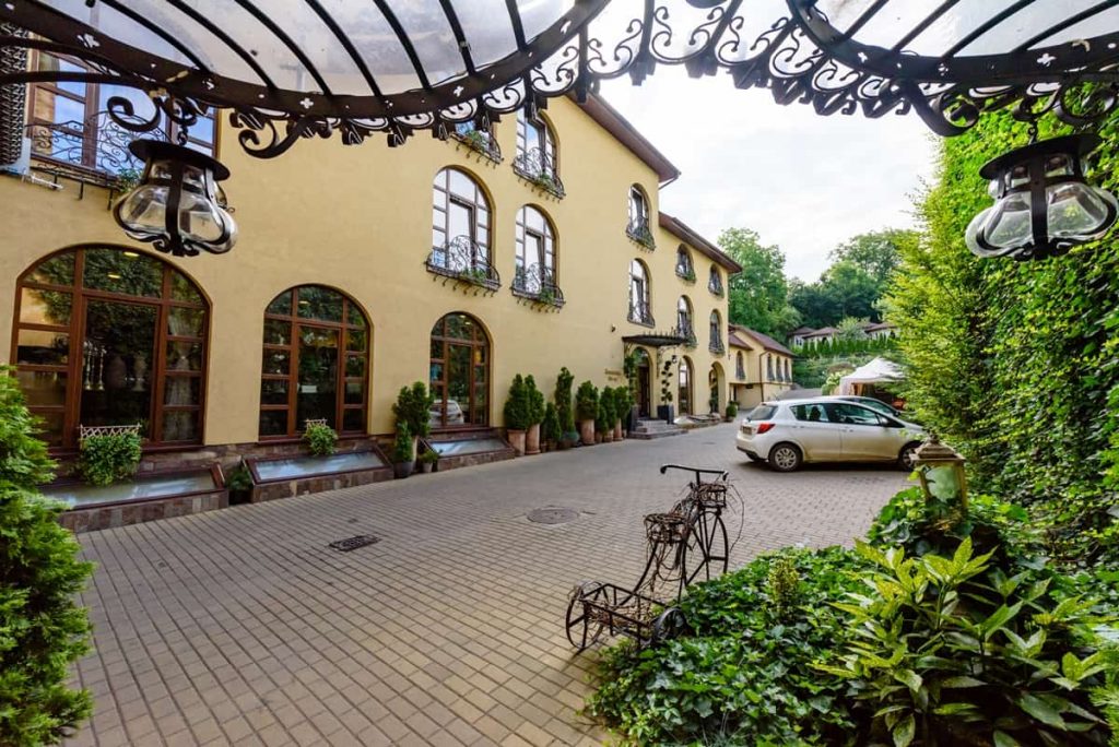 PASSION exterior