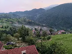 PEISAJ MĂGURA galerie
