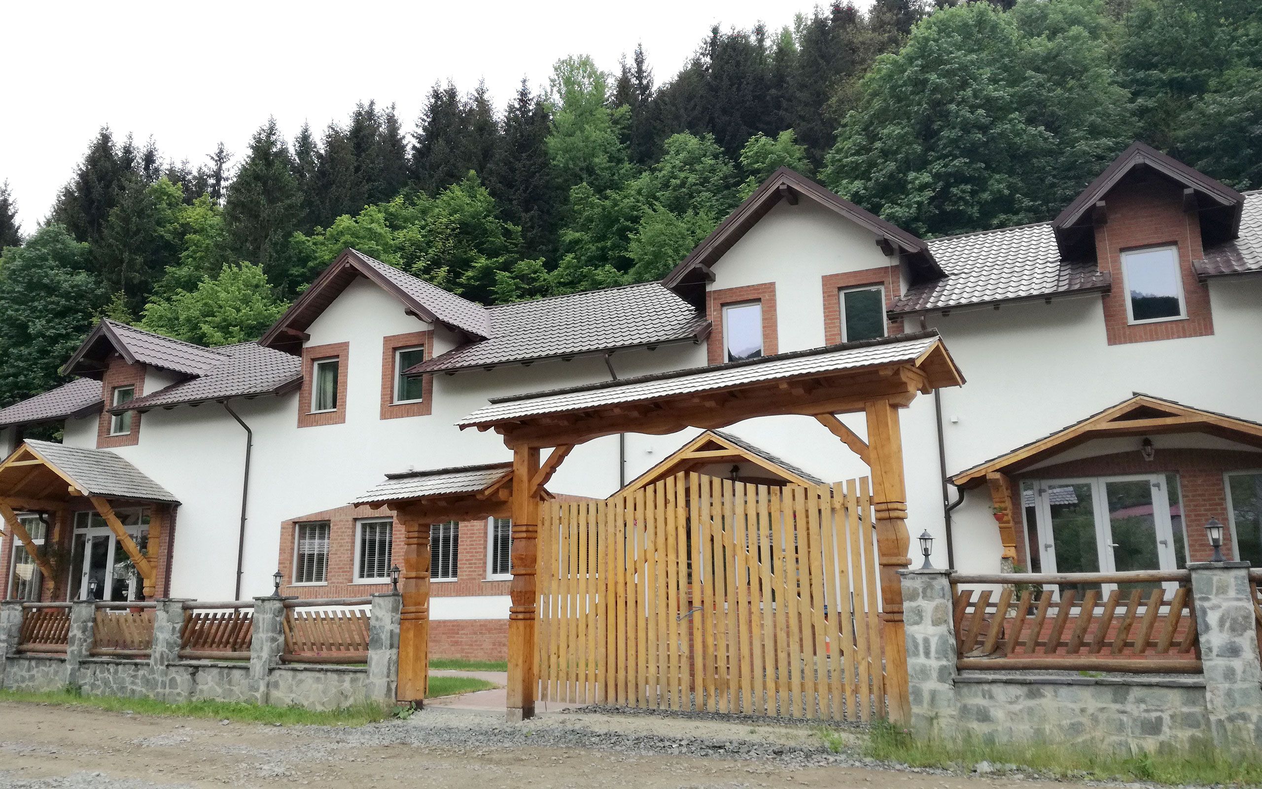 POPAS POP STRAMBU BAIUT exterior