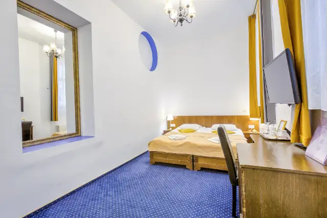 cameră Camere Duble Standard la RESIDENCE CENTRAL ANNAPOLIS în Braşov - imagine 23