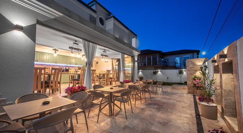 THAYA ROOMS *** exterior