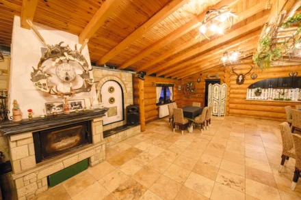 VARVARA DE BUCOVINA exterior