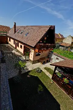 VILA AMBIENT exterior