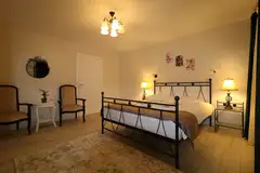 ZODIA CRAIULUI Caprice Room