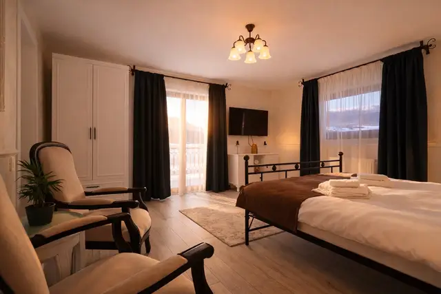 Mountain Waltz Room