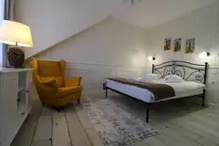 ZODIA CRAIULUI Marigold Room
