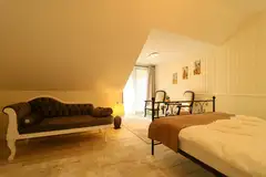 ZODIA CRAIULUI Baroque Room