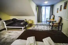 ZODIA CRAIULUI Baroque Room