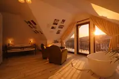 ZODIA CRAIULUI Splendor Room